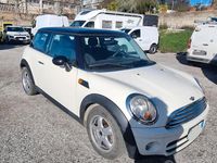Usata Mini Cooper D 109 CV (80 kW) 2009 Bianco Utilitaria