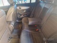Begagnad Mercedes EQC400 300 kW (408 HK) 2022 Svart SUV