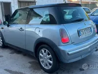 Usata Mini ONE 116 CV (85 kW) 2004 Grigio Utilitaria