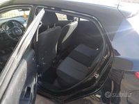 Begagnad Mazda 2 75 HK (55 kW) 2008 Svart Halvkombi