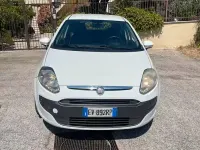 Usata Fiat Grande Punto 75 CV (55 kW) 2014 Bianco Utilitaria