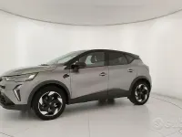 Usata Renault Captur Techno 91 CV (66 kW) 2025 Grigio SUV