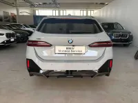 Usata BMW 520 M Sport 197 CV (144 kW) 2025 Brooklyn grau metallic Station wagon