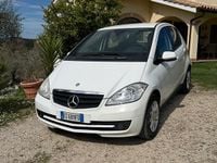 Usata Mercedes A180 Avantgarde 108 CV (79 kW) 2011 Bianco Berlina
