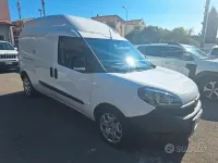 Usata Fiat Doblò S 105 CV (77 kW) 2021 Bianco Monovolume