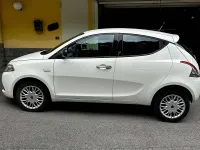 Usata Lancia Ypsilon Silver 69 CV (50 kW) 2016 Bianco Utilitaria