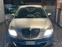 Usata Lancia Ypsilon 69 CV (50 kW) 2004 Grigio Utilitaria