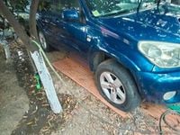 Usata Toyota RAV4 128 CV (94 kW) 2004 Blu SUV