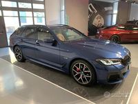 Usata BMW 530e M Sport 292 CV (214 kW) 2023 Blu Station wagon