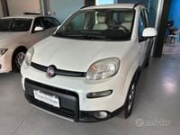 Usata Fiat Panda 4x4 S 85 CV (62 kW) 2016 Bianco Utilitaria