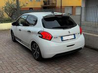 Usata Peugeot 208 82 CV (60 kW) 2017 Bianco Utilitaria