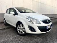 Usata Opel Corsa 85 CV (62 kW) 2013 Bianco Berlina