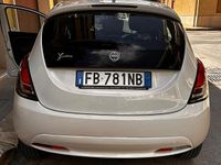 Usata Lancia Ypsilon 2016 Bianco Utilitaria