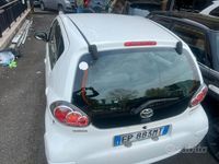 Usata Toyota Aygo 68 CV (50 kW) 2013 Bianco Utilitaria