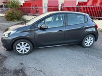 Usata Peugeot 208 102 CV (75 kW) 2016 Grigio Utilitaria