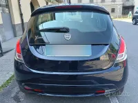 Usata Lancia Ypsilon 69 CV (50 kW) 2016 Blu Utilitaria