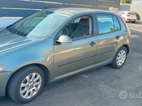 Usata VW Golf IV 140 CV (102 kW) 2004 Grigio Berlina
