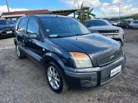 Usata Ford Fusion Titanium 90 CV (66 kW) 2008 Blu Utilitaria