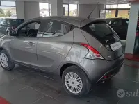 Usata Lancia Ypsilon Gold 80 CV (58 kW) 2016 Grigio Utilitaria