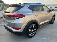 Usata Hyundai Tucson Xpossible 141 CV (103 kW) 2016 Grigio SUV