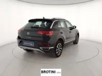 Usata VW T-Roc Style 150 CV (110 kW) 2023 Nero metallizzato SUV