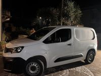 Usata Peugeot Partner 131 CV (96 kW) 2024 Bianco Monovolume
