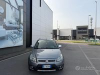 Usata Fiat Sedici Emotion 120 CV (88 kW) 2012 Grigio SUV