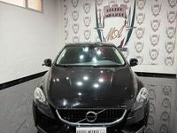 Usata Volvo V40 Momentum 120 CV (88 kW) 2017 Nero Station wagon
