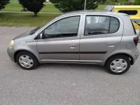 Usata Toyota Yaris 75 CV (55 kW) 2004 Grigio Utilitaria