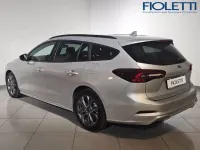 Usata Ford Focus ST-Line 125 CV (91 kW) 2023 Grigio moondust (metallizzato) Station wagon