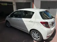 Usata Toyota Yaris 69 CV (50 kW) 2013 Bianco Utilitaria