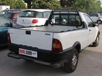Usata Fiat Strada 80 CV (58 kW) 2002 Bianco pastello Pick-up
