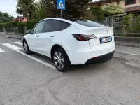 Usata Tesla Model Y 152 kW (208 CV) 2022 Bianco SUV