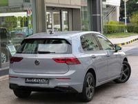 Usata VW Golf VIII Life 116 CV (85 kW) 2021 Grigio Berlina