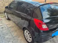 Usata Opel Corsa 80 CV (58 kW) 2009 Nero Utilitaria