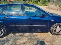 Usata Ford Focus 90 CV (66 kW) 2001 Viola Berlina