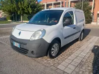 Usata Renault Kangoo 90 CV (66 kW) 2010 Bianco Monovolume