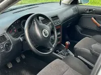 Usata VW Bora Highline 101 CV (74 kW) 2000 Berlina