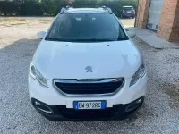 Usata Peugeot 2008 Allure 92 CV (67 kW) 2014 Bianco SUV