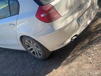 Begagnad BMW 118 143 HK (105 kW) 2010 Vit Halvkombi