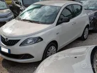 Usata Lancia Ypsilon 69 CV (50 kW) 2022 Grigio Utilitaria