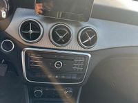 Usata Mercedes CLA200 136 CV (100 kW) 2016 Bianco Berlina