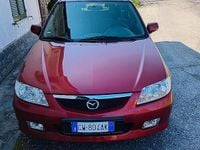 Begagnad Mazda 323F 98 HK (72 kW) 2002 Röd Sedan