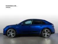 Usata Porsche Macan Turbo 144 kW (197 CV) 2024 Blu genziana metallizzato SUV