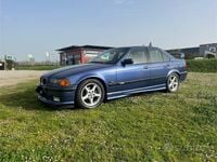 Usata BMW 318 140 CV (102 kW) 1994 Blu Berlina