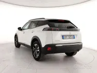 Usata Peugeot 2008 Allure 131 CV (96 kW) 2022 Bianco SUV