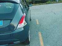 Usata Lancia Ypsilon 85 CV (62 kW) 2016 Grigio Utilitaria