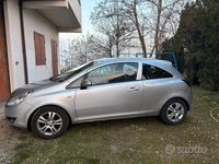 Usata Opel Corsa 80 CV (58 kW) 2009 Grigio Utilitaria