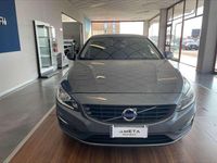 Usata Volvo V60 Business Edition 120 CV (88 kW) 2017 Grigio Station wagon