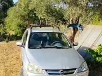 Usata Opel Corsa 69 CV (50 kW) 1998 Bluazzurro Utilitaria